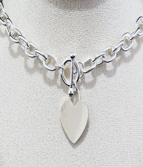 Broken-Heart-Necklace Broken-Heart-Necklace