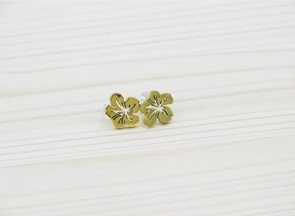 Golden-hibicus studs earings Golden-Flowers