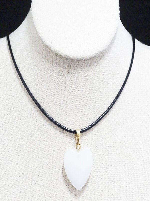 Hayley-heart-T-Bar-Neclace