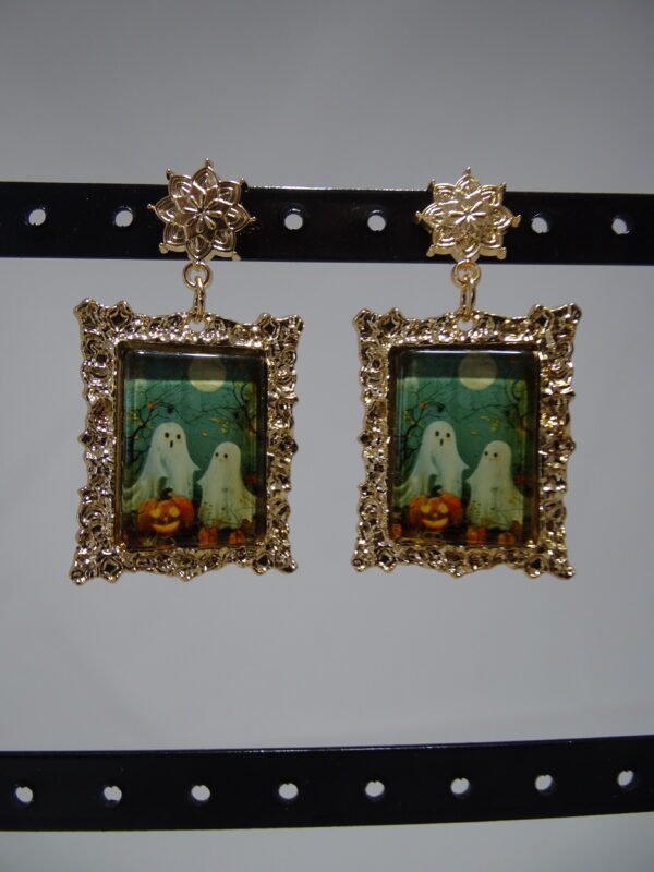 DSC02134 Vintage Ghost Earings
