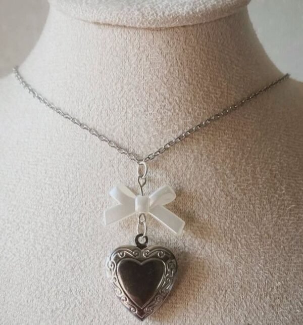 hart lock Lana Nacklace
