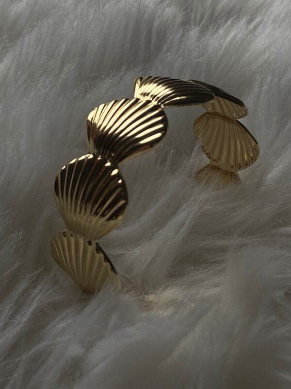 Sea Shell Bangle