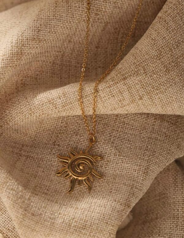 spiral sun nacklace Spiral Sun Nacklace